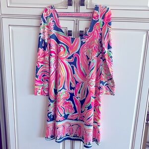 Lilly Pulitzer Vibrant Floral Dress with 3/4 Sleeves